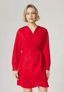 Rochie eleganta cu decolteu petrecut – Guido Maria Kretschmer a fost adăugat la favorite!