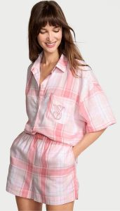 Set de camasa cu maneca scurta si pantaloni scurti in carouri, Victoria's Secret a fost adăugat la favorite!